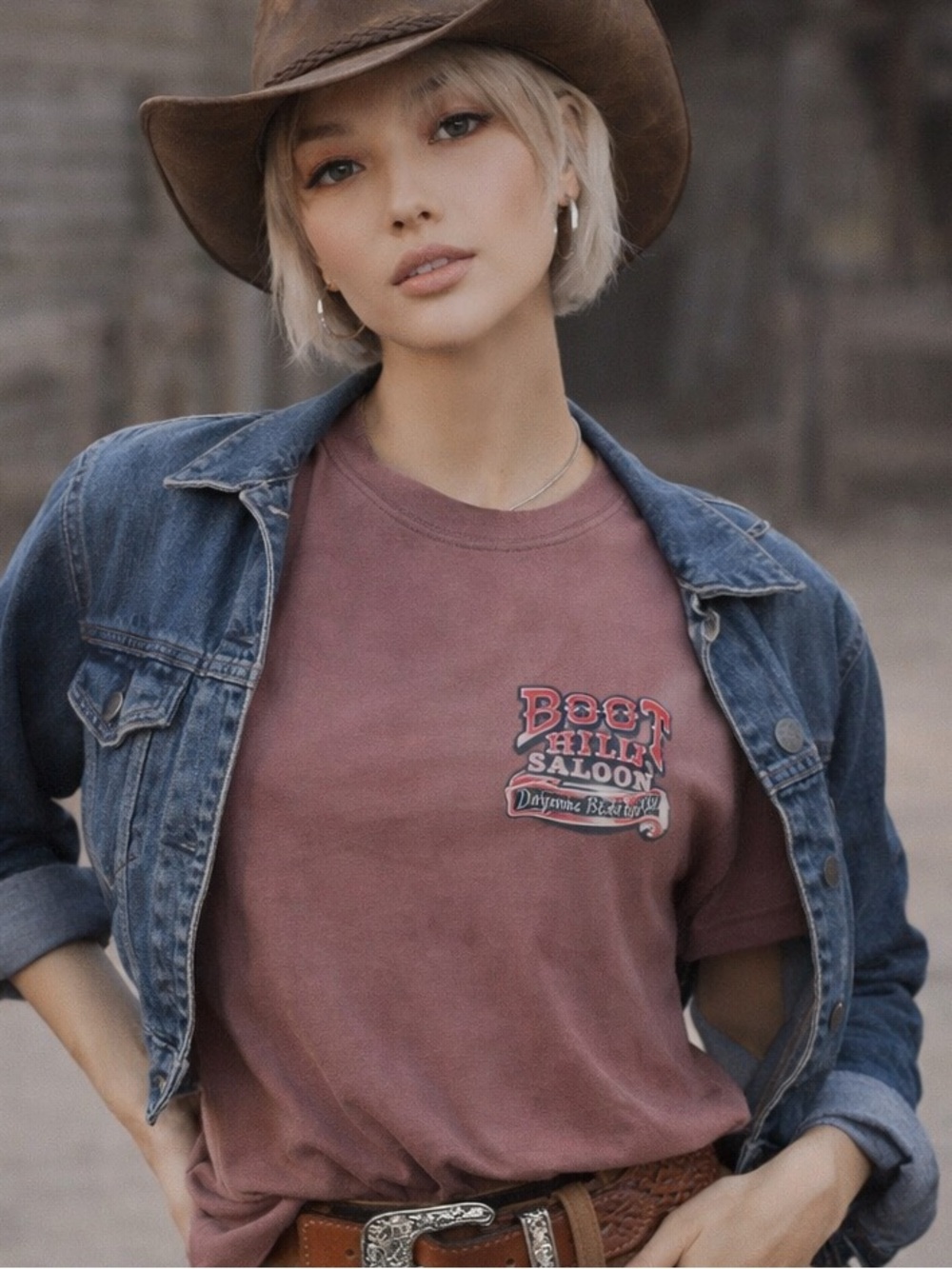 Gildan Wyatt Earp Brown Boot Hill Unisex Tee size Small Dodge City Kansas